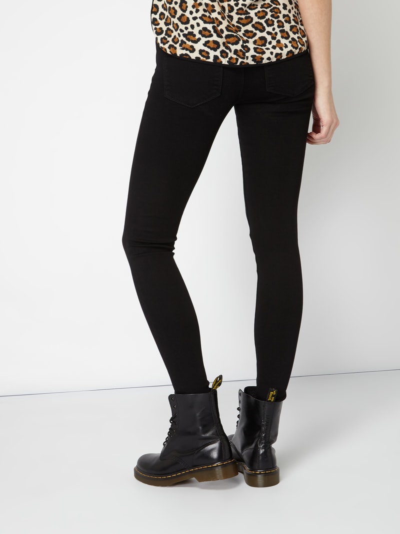 Coloured Skinny Fit Jeans in schwarz