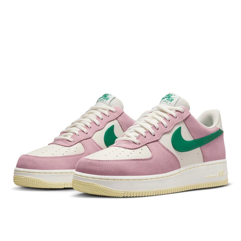 NIKE Air Force 1 Low 