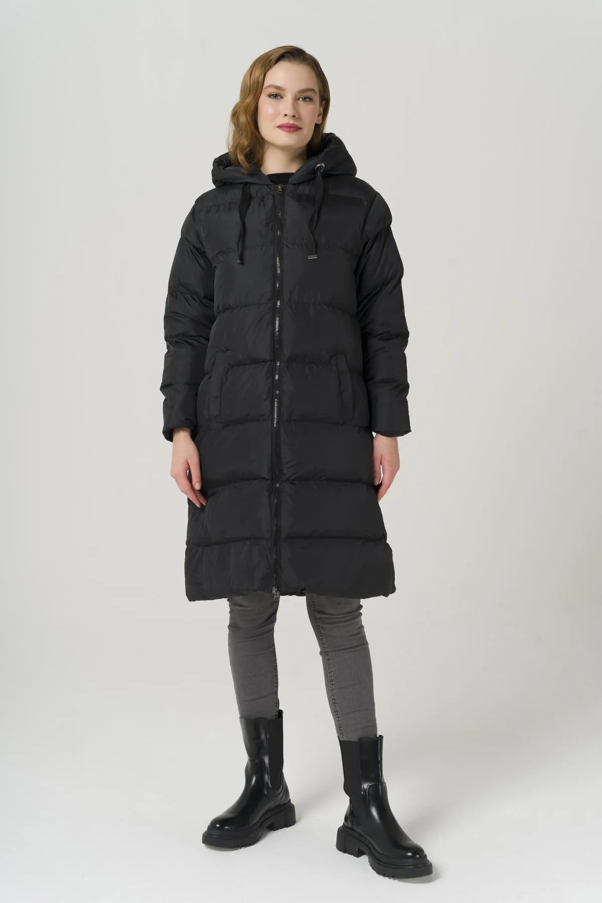 Olcay  Puffermantel aus Grosgrain mit Kapuze, Schwarz, 6404