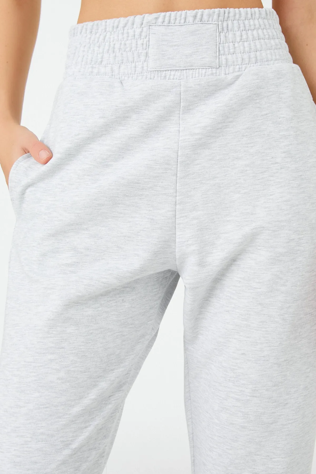 Koton  Damen-Jogger-Jogginghose mit extra hoher Taille und Taschendetails 3sal40018ık