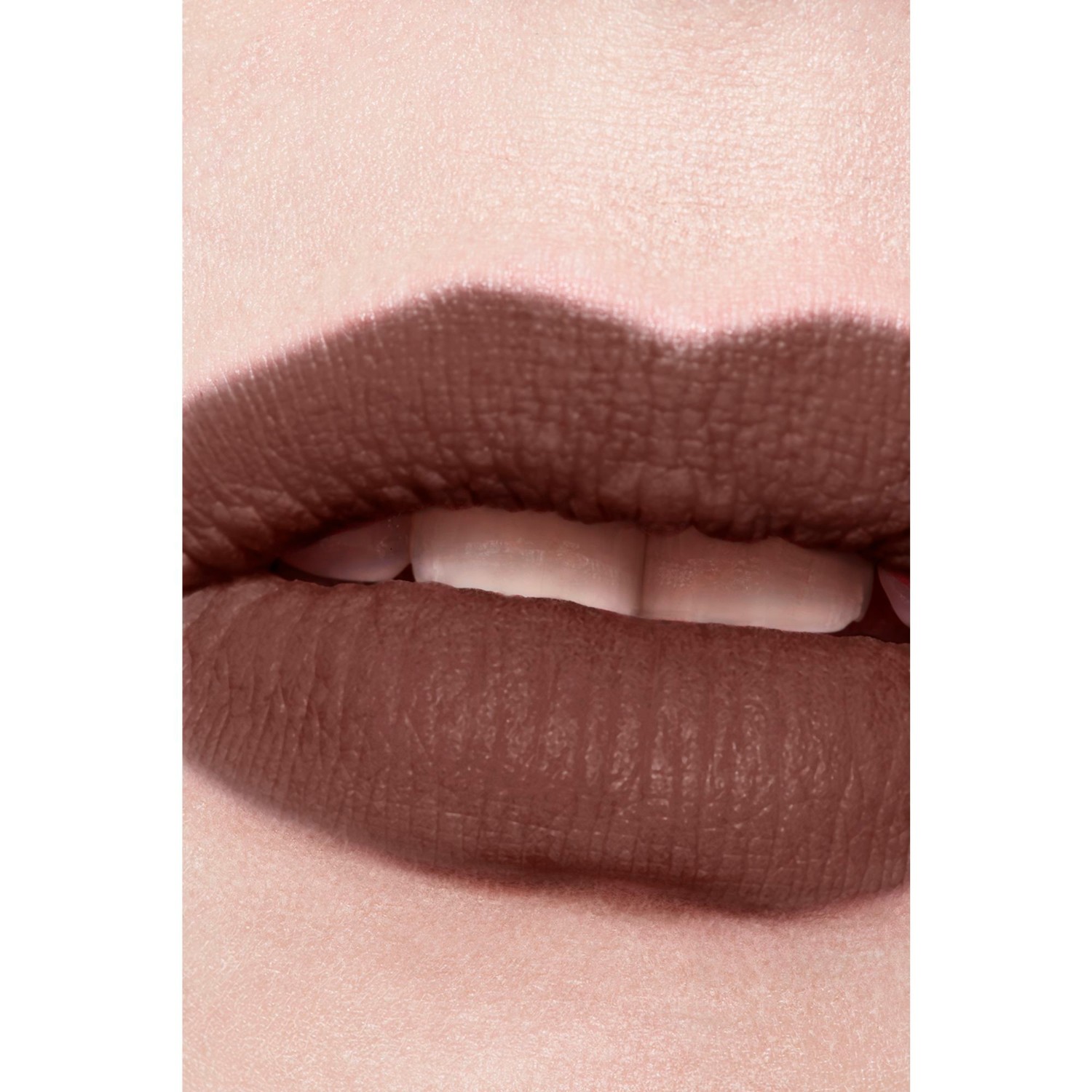 CHANEL LIQUID VELVET