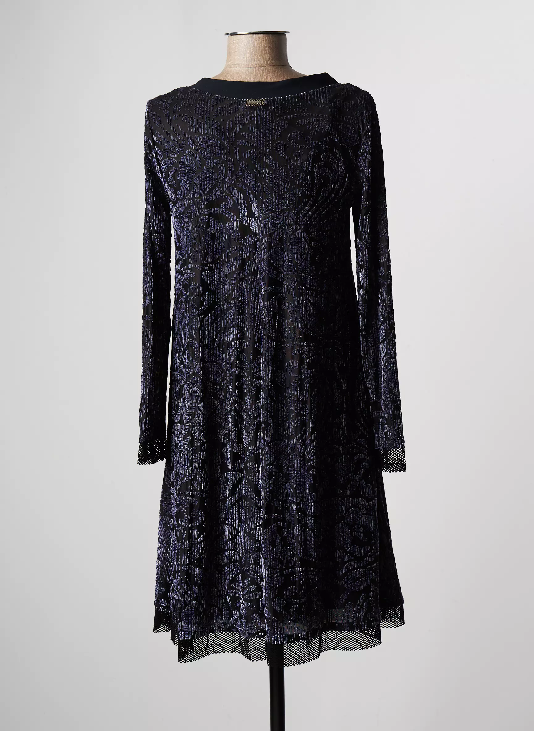 3322 Robes Courtes Femme couleur noir