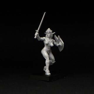 Elven Amazon (28 mm)