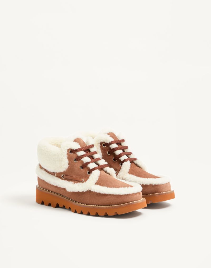 Bota de cano curto Palm Avenue de 25 mm em couro rachado e lã