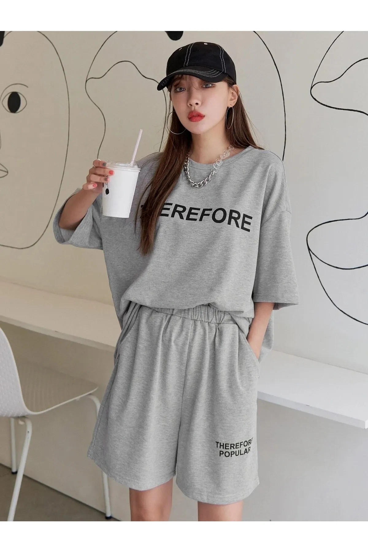 Know  Graues, bedrucktes Oversize-Shorts-Set für Damen