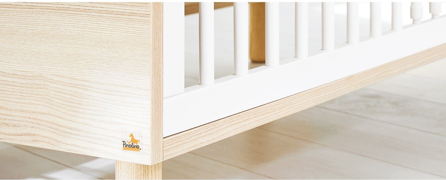 Pinolino® Babymöbel-Set Flow, (Spar-Set, 2-St., Kinderbett, Wickelkommode), mit Kinderbett und Wickelkommode; Made in Europe