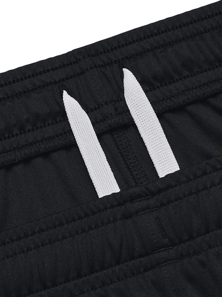 Under Armour Trainingsshorts  in Schwarz günstig kaufen