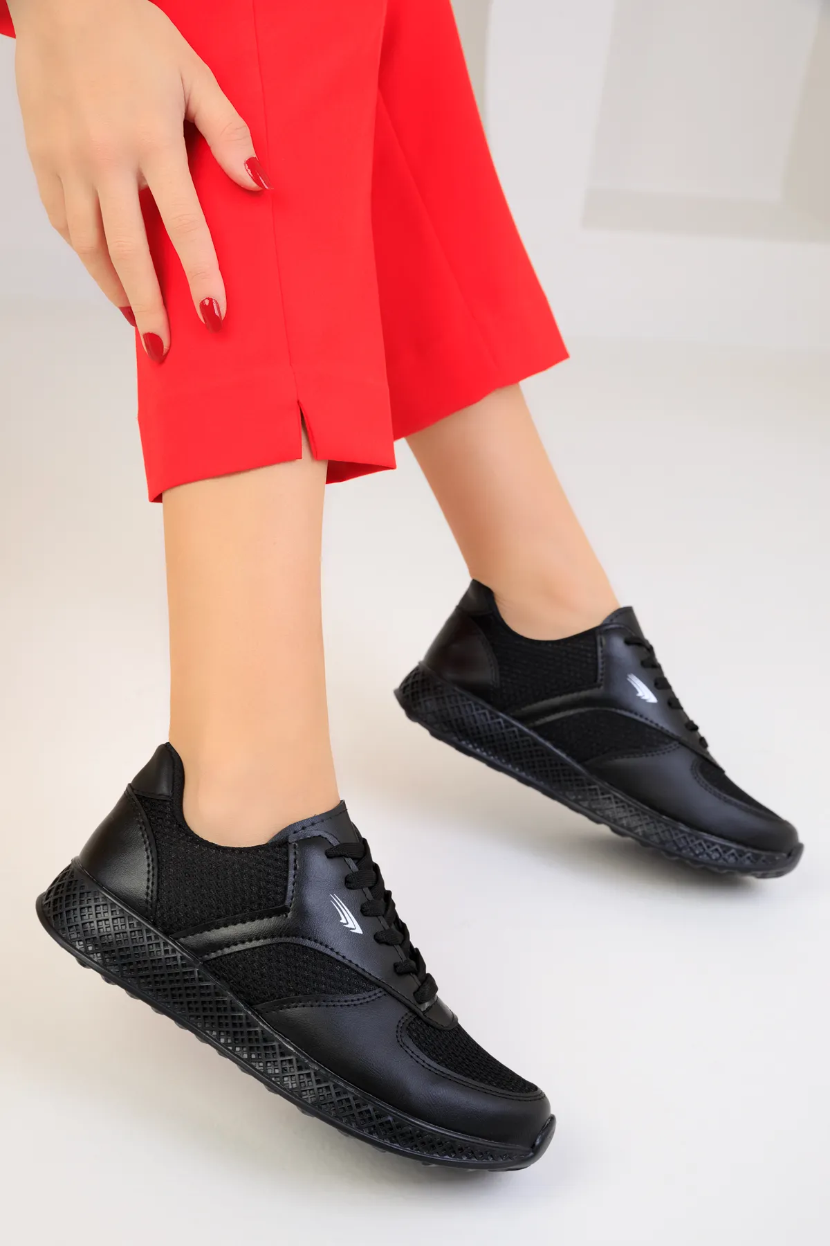 SOHO  Schwarz-Schwarze Damen Sneakers 17166