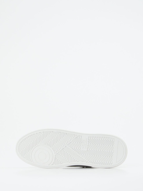 Sneaker-84657990187 HUB