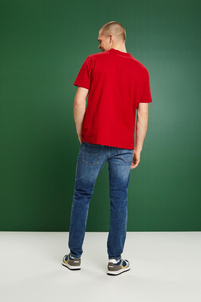 Jeans mit schmaler Passform und mittelhohem Bund