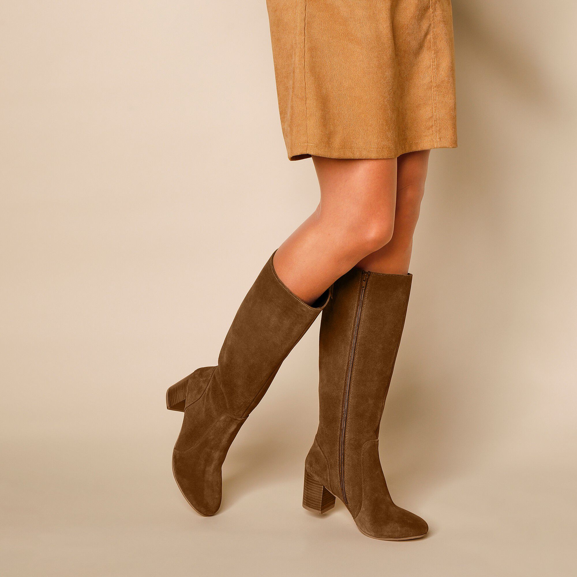 Bottes à talon spécial larges mollets