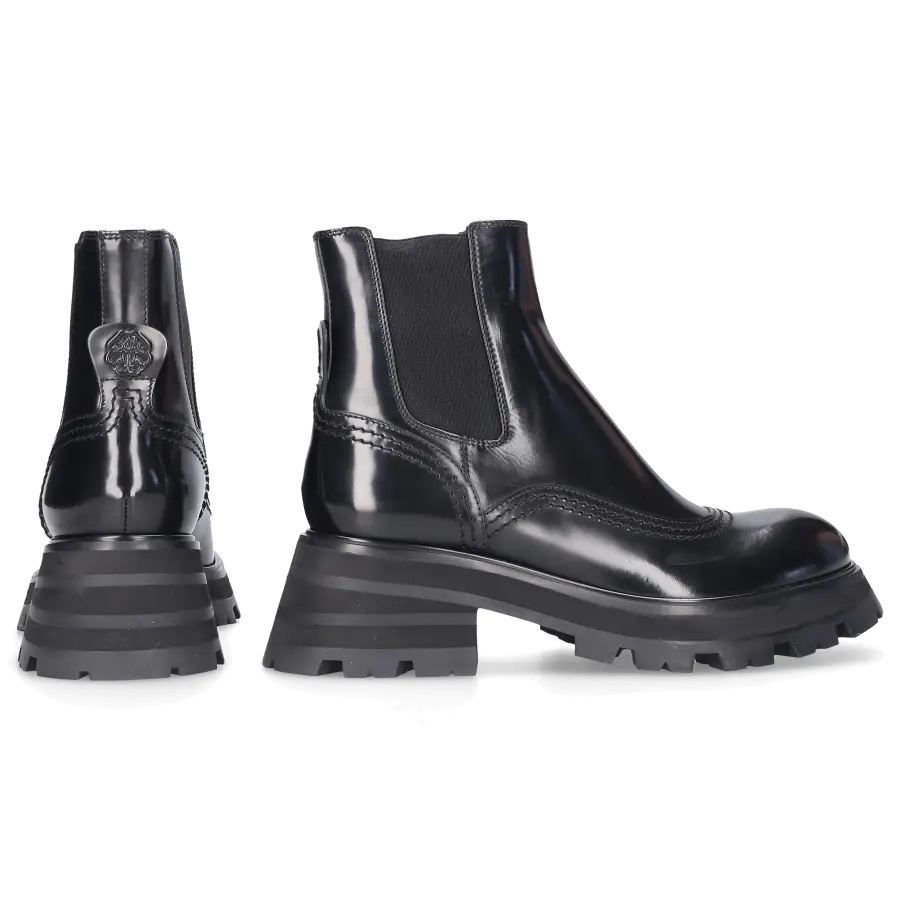 Alexander McQueen - Chelsea Boots WANDER Kalbsleder - schwarz