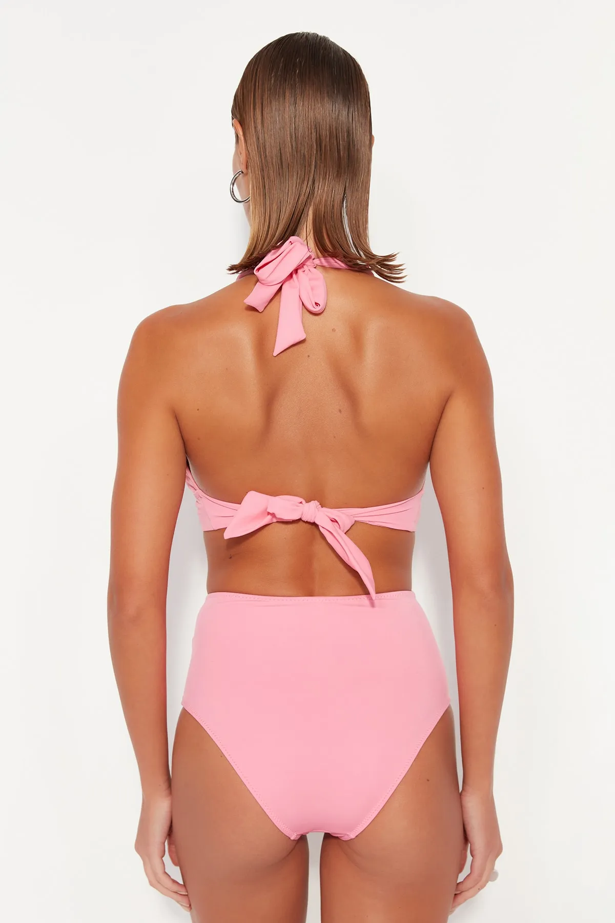Trendyol Collection  Rosafarbenes Triangel-Accessoire-Bikinioberteil TBESS23BU00328