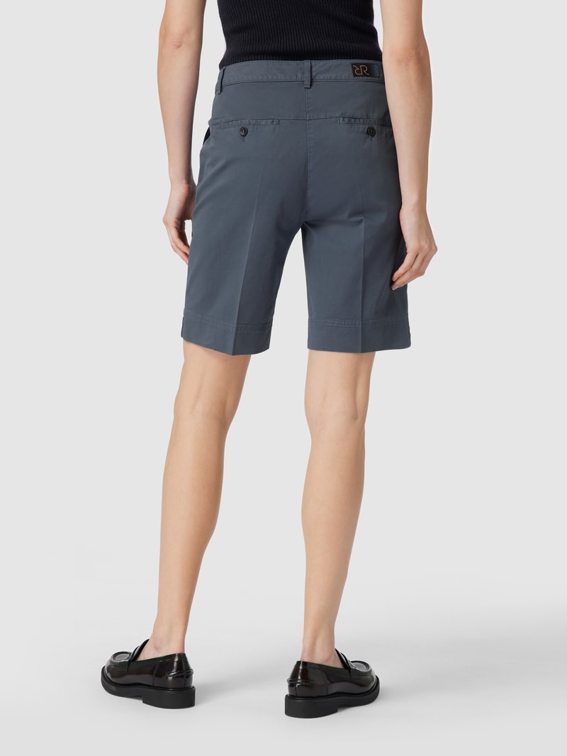 Shorts mit Label-Patch in blau