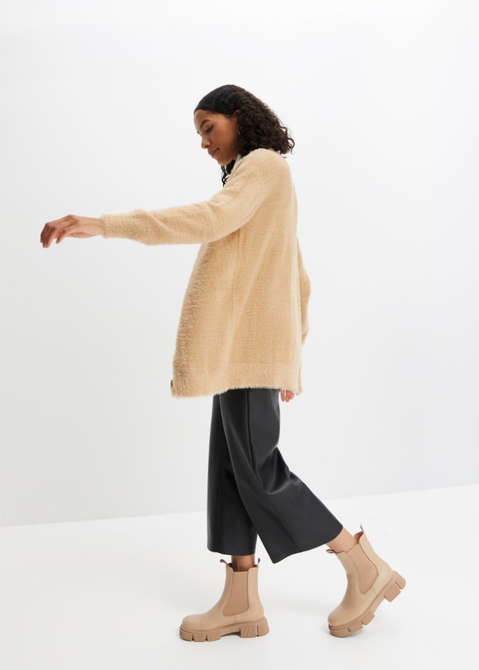 Flauschige Strickjacke