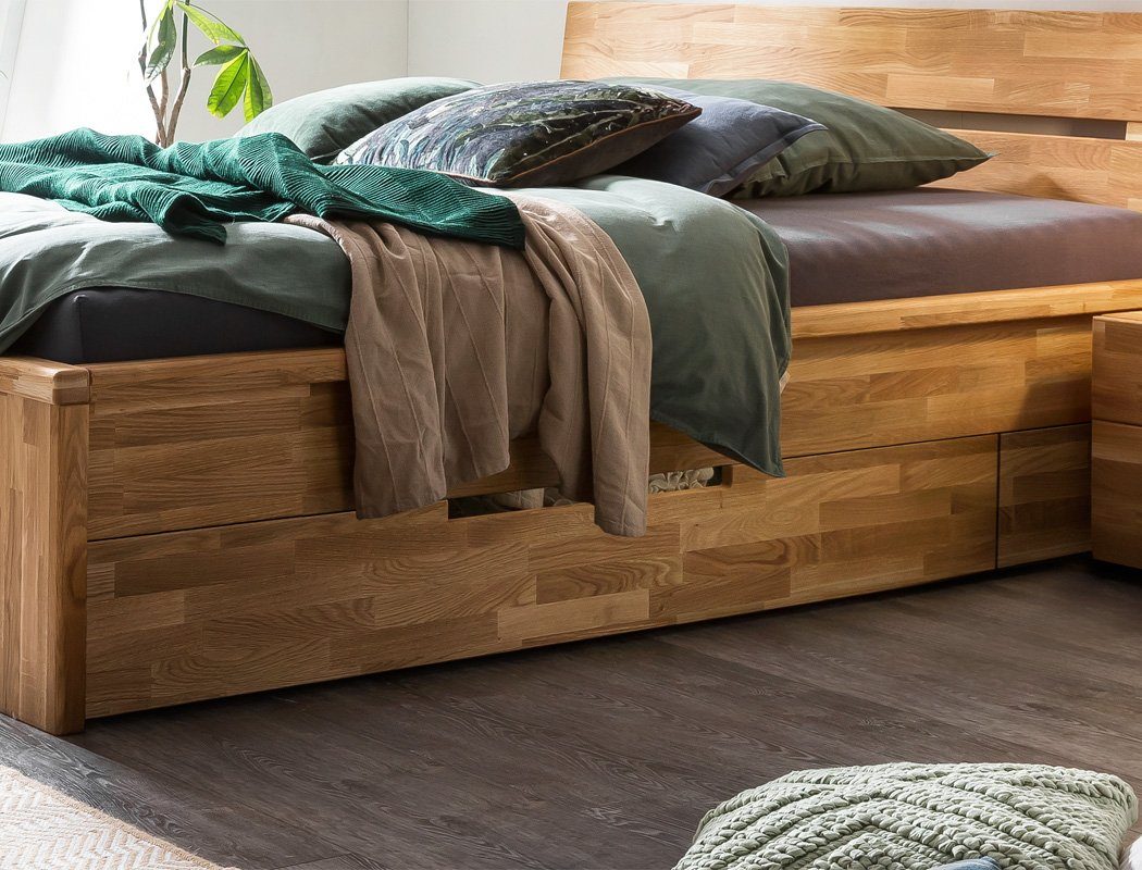 expendio Massivholzbett Cleo (Spar-Set, 3-tlg), Schubladenbett 200x200 Wildeiche mit 2 Schubladen inkl. 2x Nachttisch