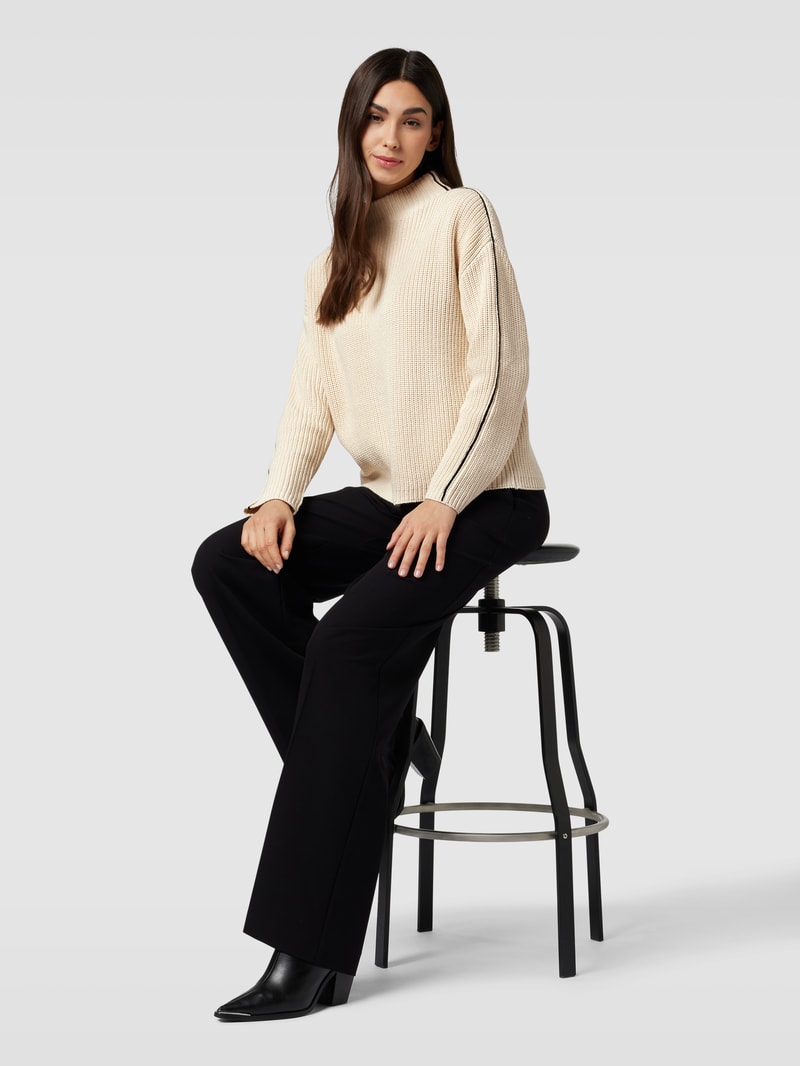 Strickpullover mit Stehkragen Modell 'Puntsi' in ecru