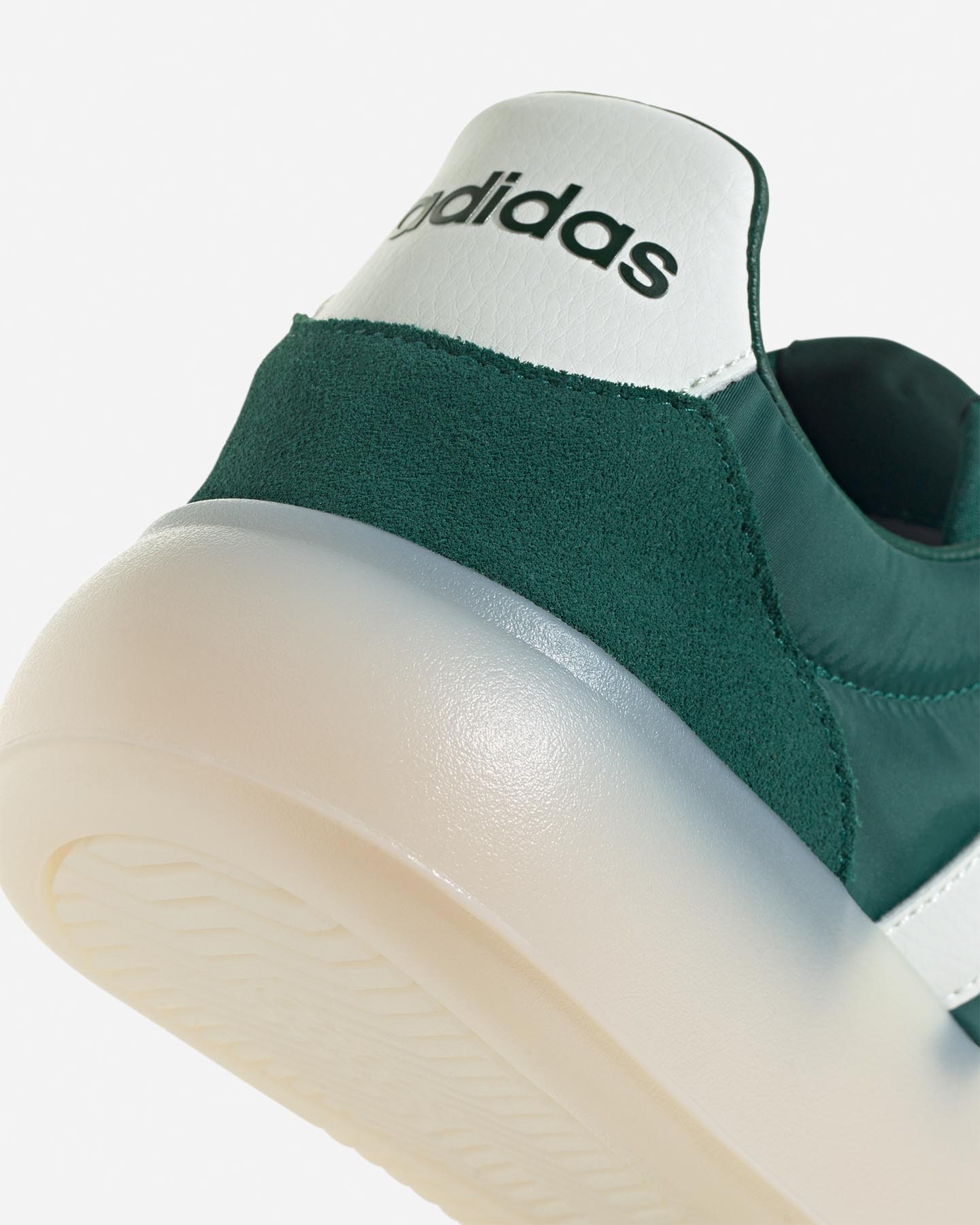 Buty sportowe Adidas Core Barreda Decode M JI2318
