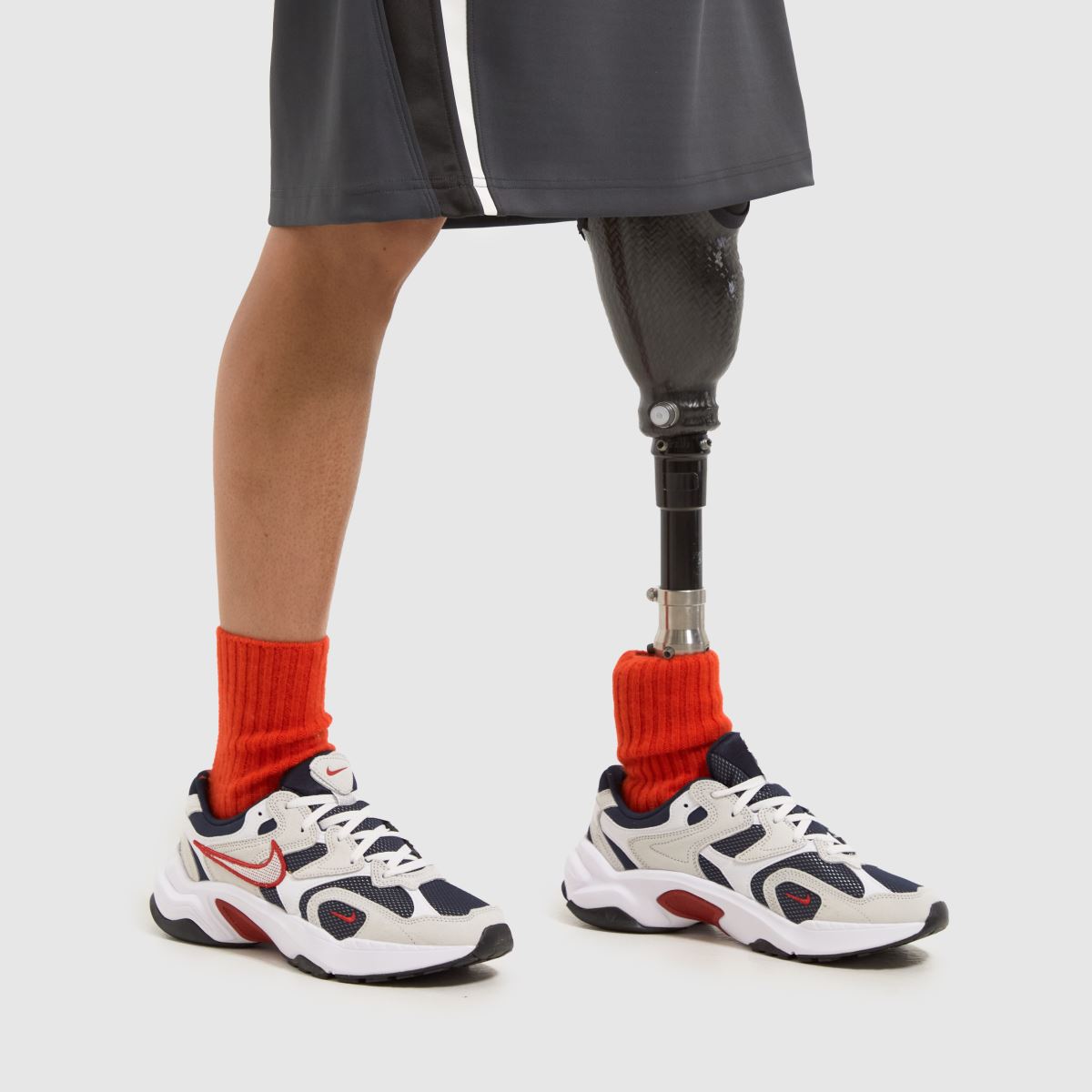 Nike al8 sportcipők fehér és sötétkék színben