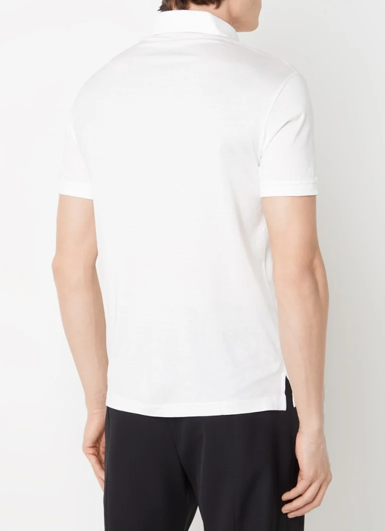 Polo Emporio Armani de corte regular em mistura de lyocell com bordado do logotipo.