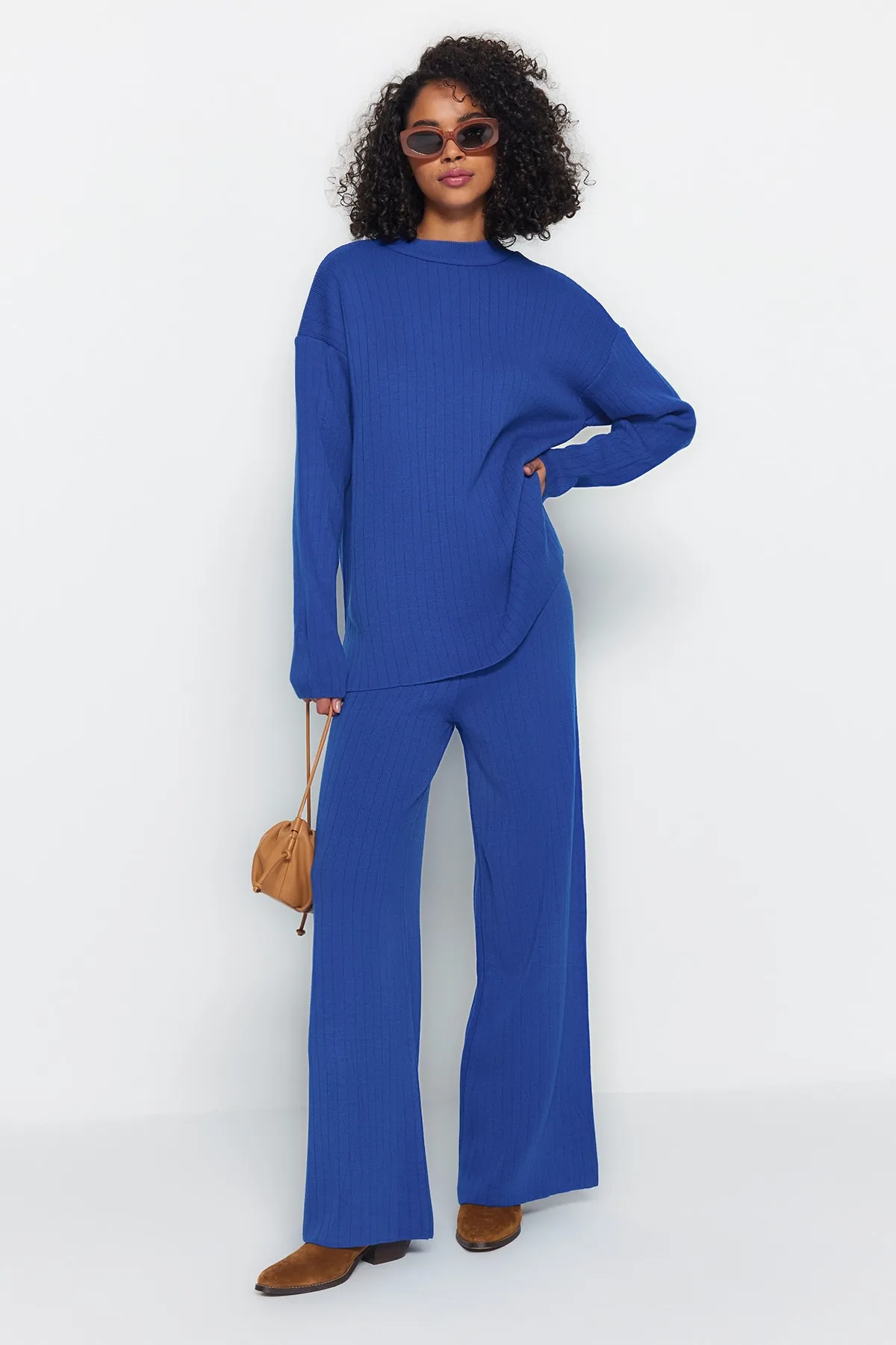 Trendyol Collection  Indigo Wide Fit Basic-Hose Strickoberteil und Unterteil-Set TWOAW23AU00255