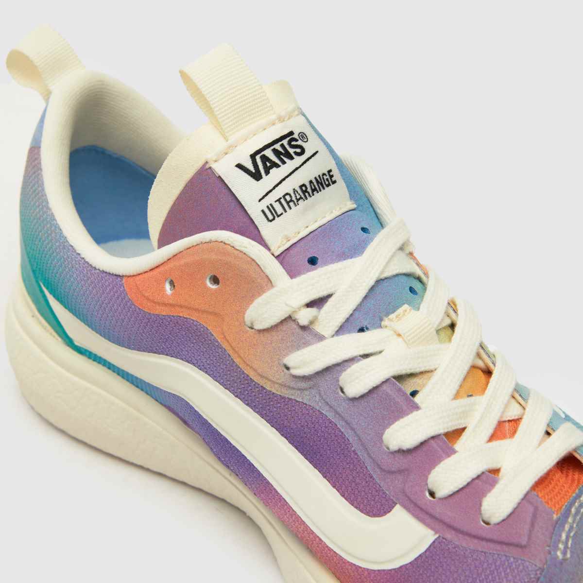Vans UltraRange EXO edzőcipők többcélú cipőben.