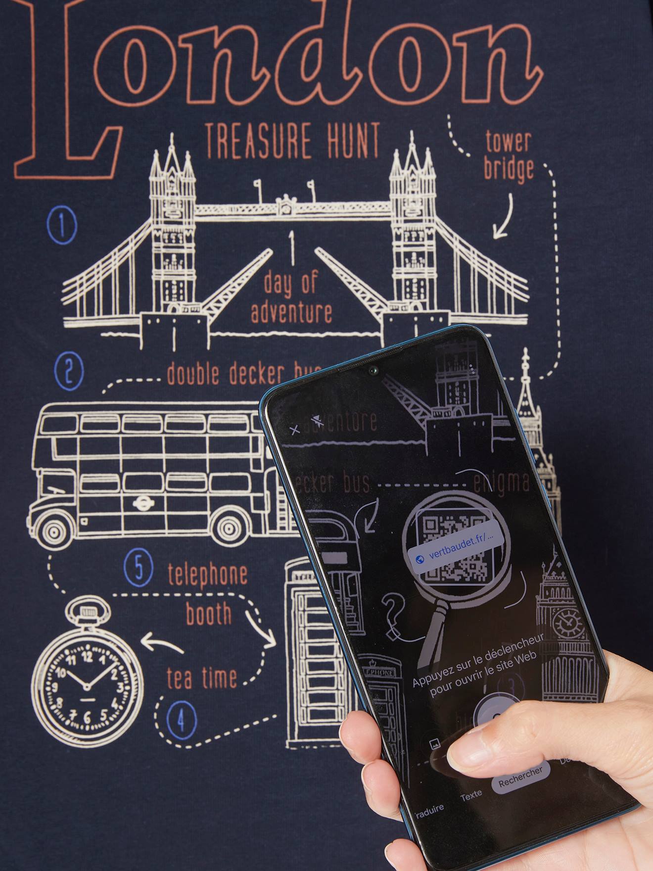 T-shirt ludique interactif avec QR code à scanner garçon pour enquêter navy