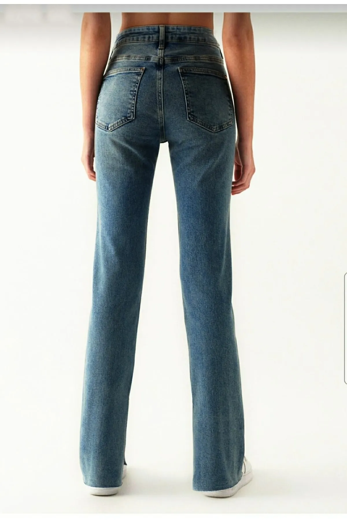 LİMABEL  Emma Power Lycra Damen-Jeans „Medium Snow“ mit hoher Taille, seitlichem Schlitz und weitem Bein