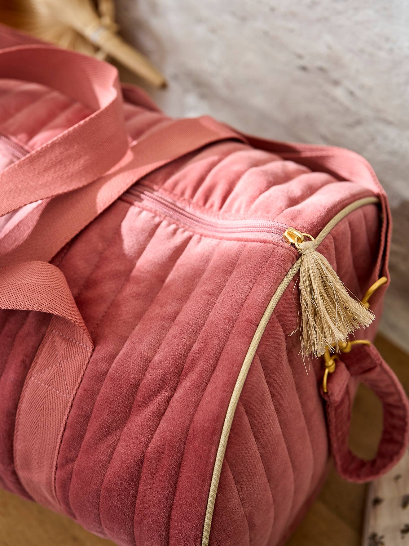 Sac à langer Baby Roll en velours bois de rose grenier