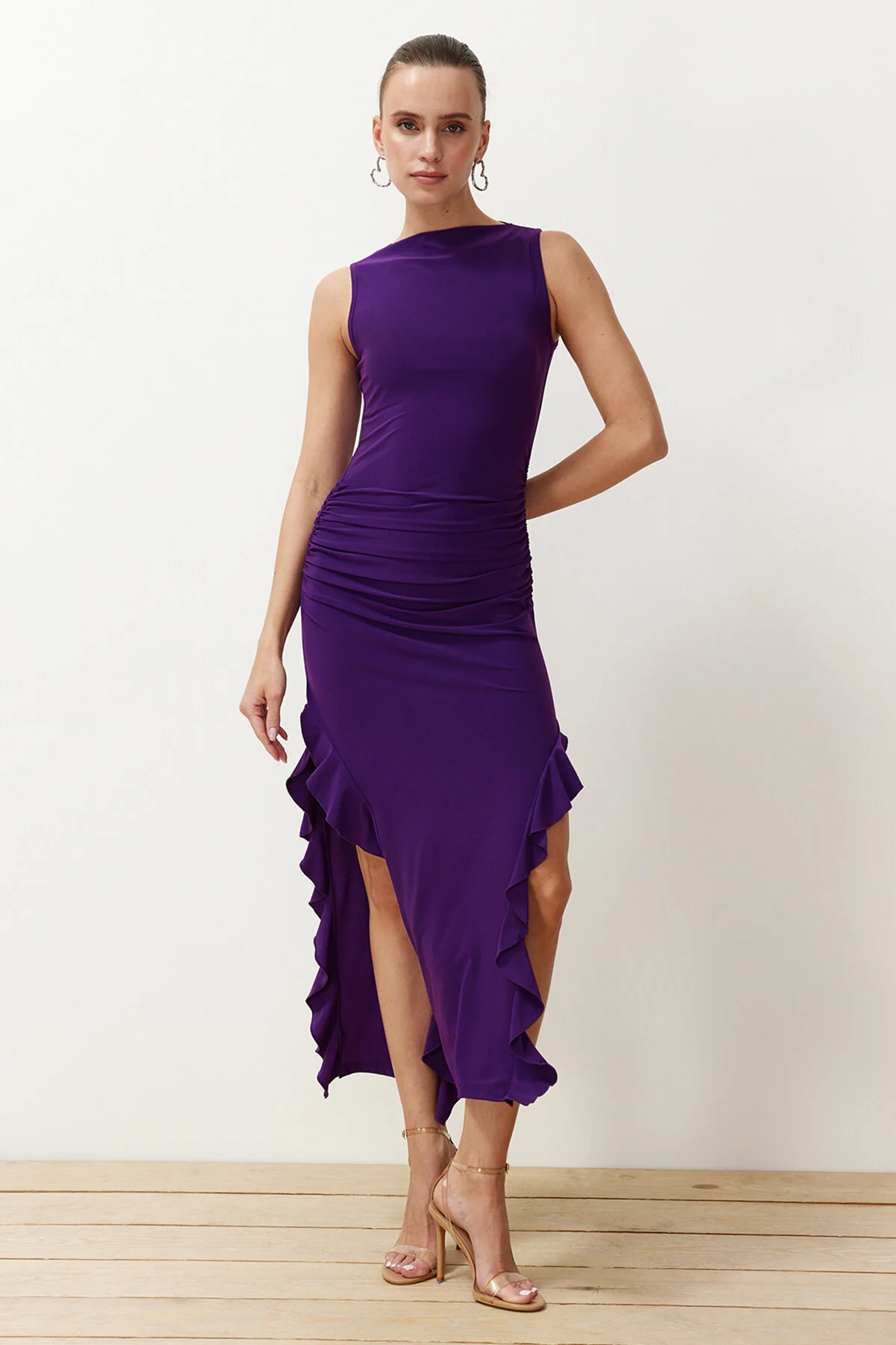 Trendyol Collection  Lila ärmelloses, geschlitztes, dehnbares, dickes Sandy-Maxi-Bleistiftkleid mit Rüschendetails TWOSS24EL00688
