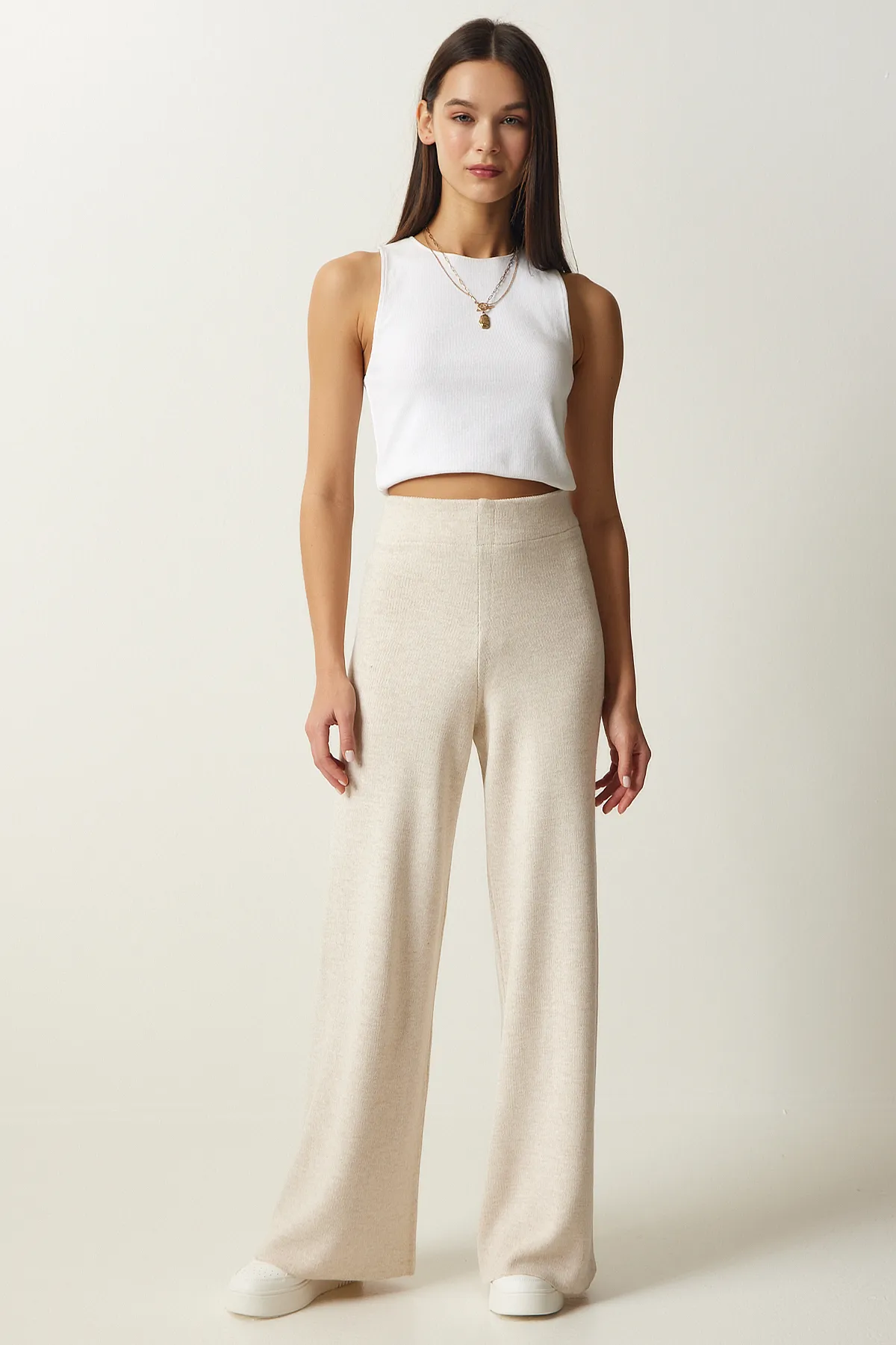 Happiness İstanbul  Cremefarbene Damenhose aus dickem Strick mit weitem Bein YG00102