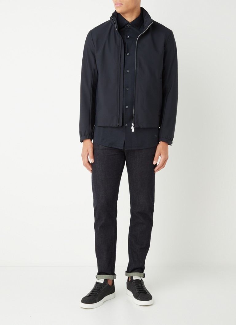 Jaqueta softshell Essential da Emporio Armani com capuz embutido