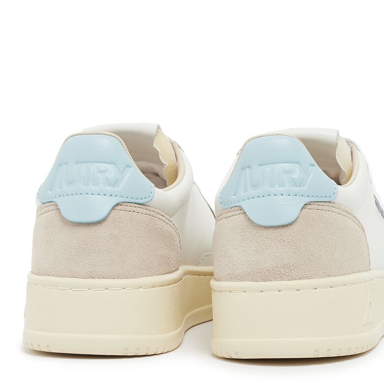 Autry Wmns Medalist Low leat/suede wht/st blue