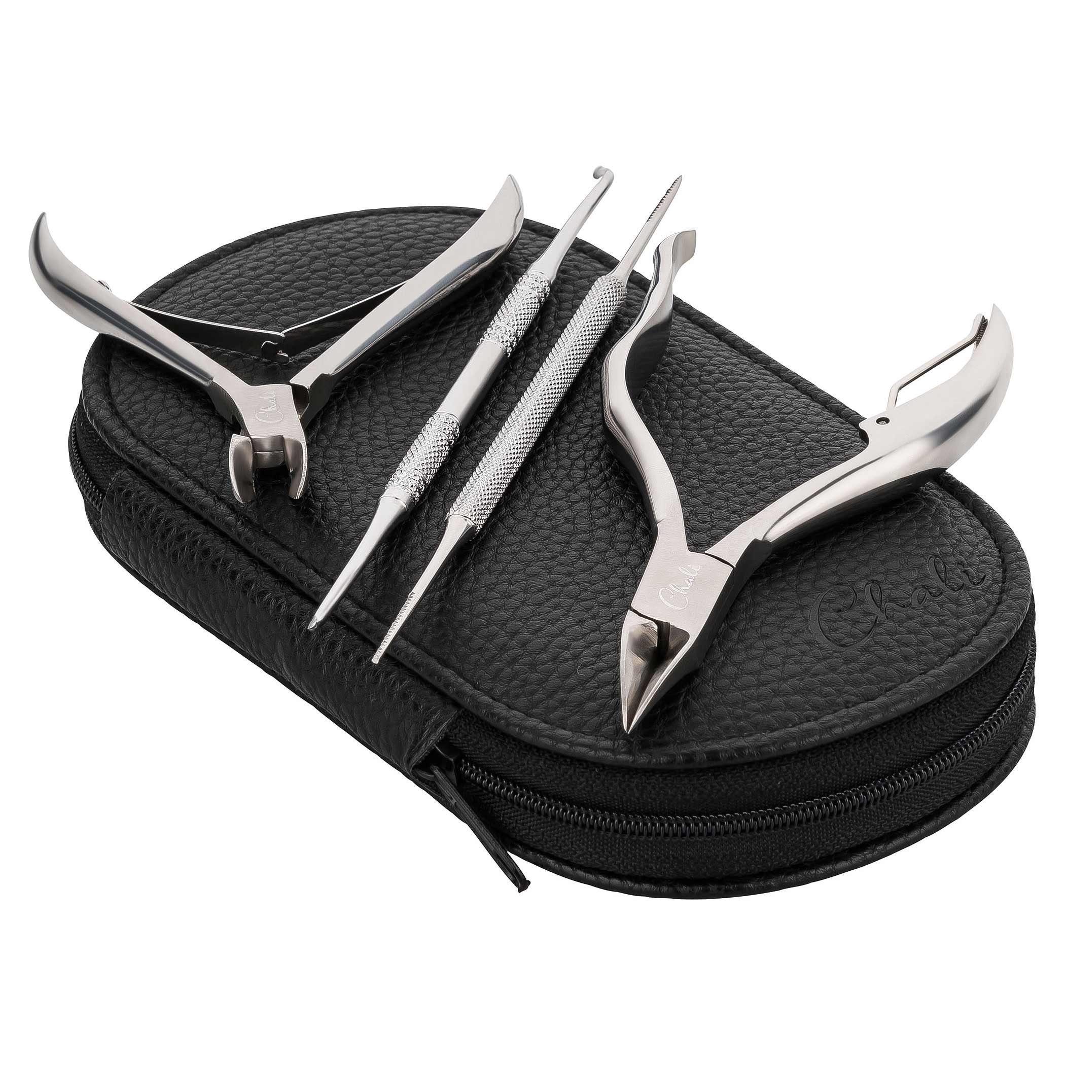 Chali Maniküre-Pediküre-Set Pediküre Set 4-tlg - Nagelzangen Eckenheber Eckenfeile aus Edelstahl, 4-tlg., Große Nagelzange, kleine Nagelzange, Eckenheber, Feile, Etui