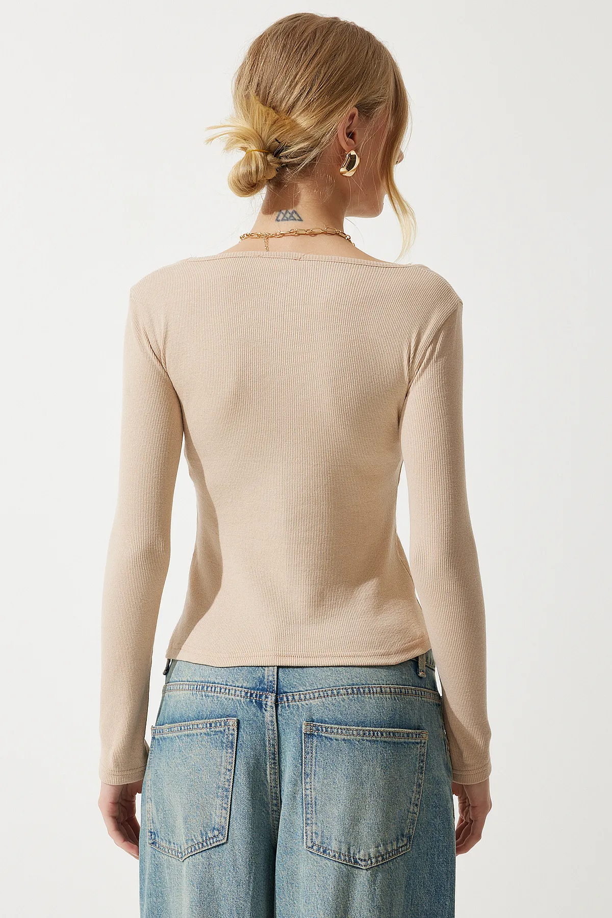 Happiness İstanbul  Cremefarbene Damen-Strickbluse mit quadratischem Ausschnitt GT00052