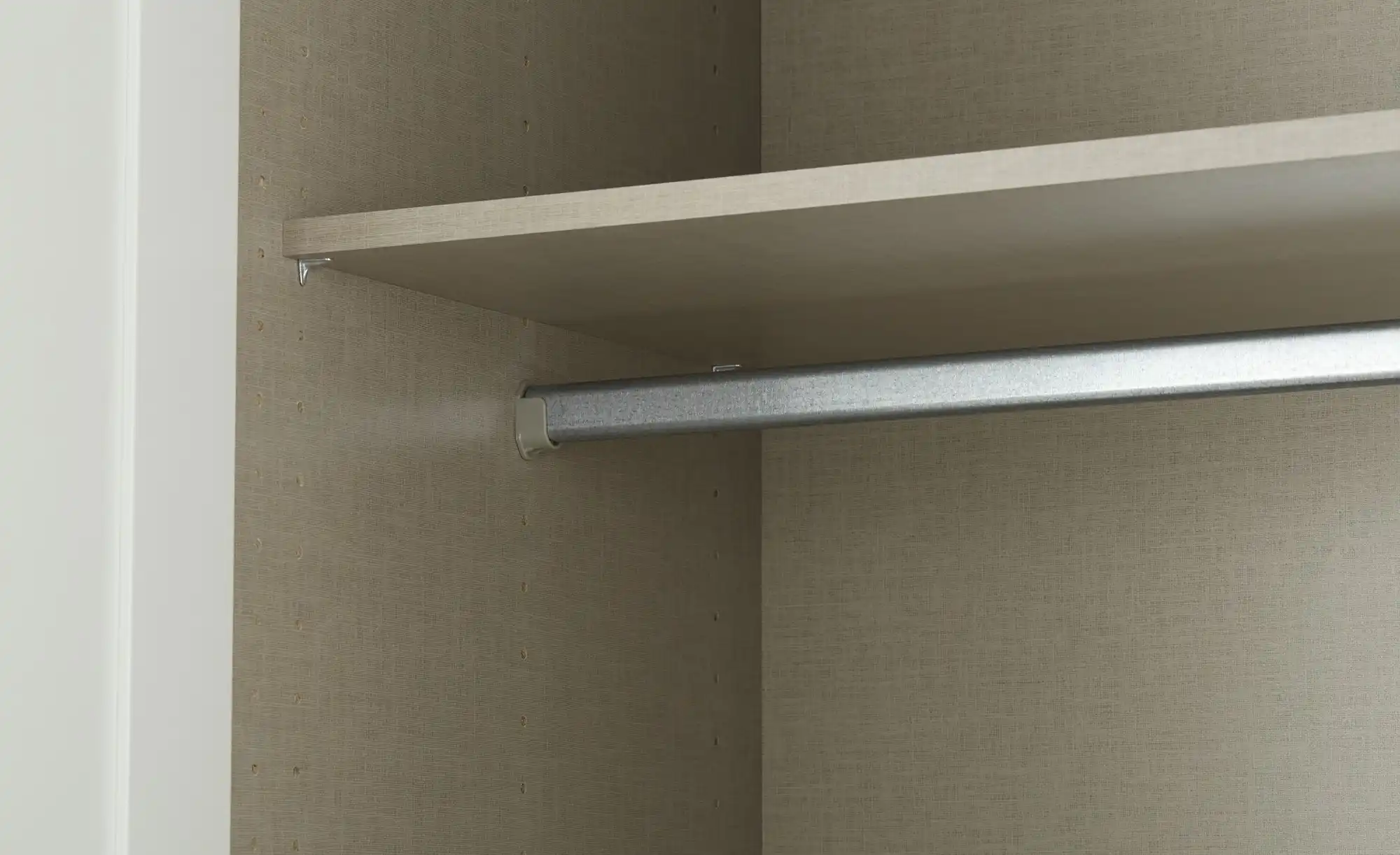 Drehtürenschrank Landhaus- Look