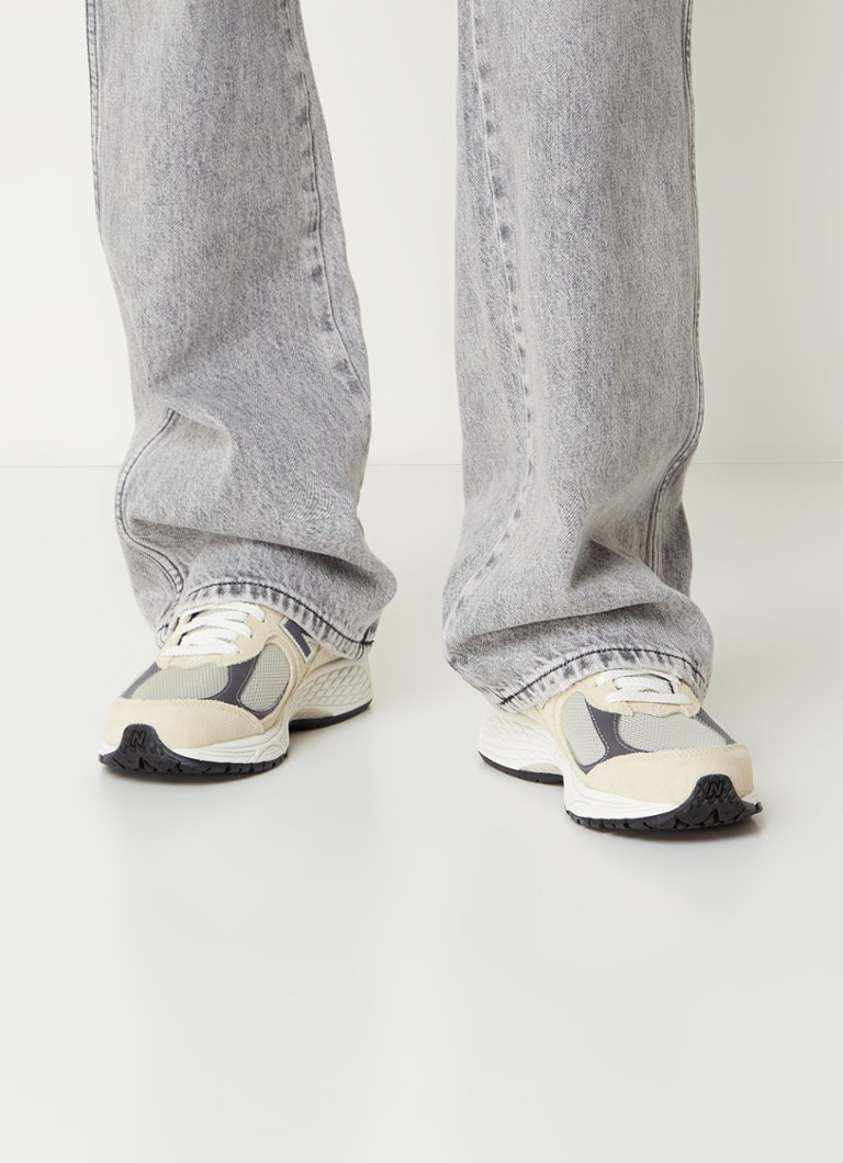 New Balance 2002R -verkkokankaiset lenkkarit mokkanahkaisilla yksityiskohdilla