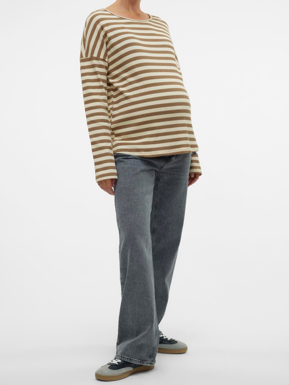 Weiter Beinschnitt Jeans