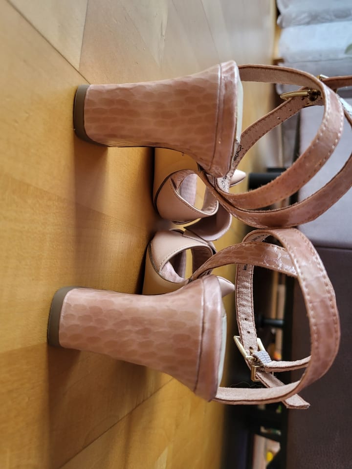 Tamaris Gr.36/Leder-Sandaletten in Rosa, nur einmal getragen  günstig kaufen 36