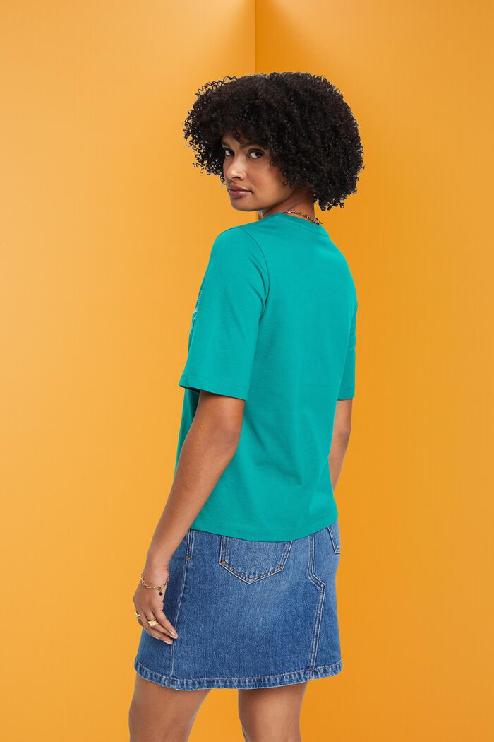 Baumwoll-T-Shirt mit floraler Stickerei