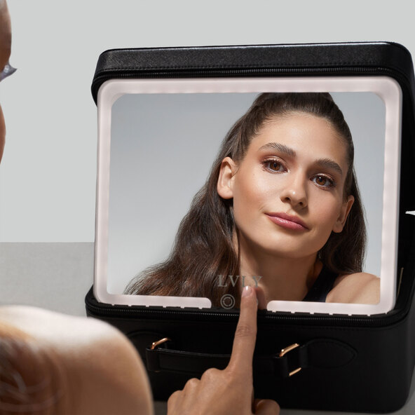 Make-Up-Koffer mit LED-Spiegel, inkl. Zubehör