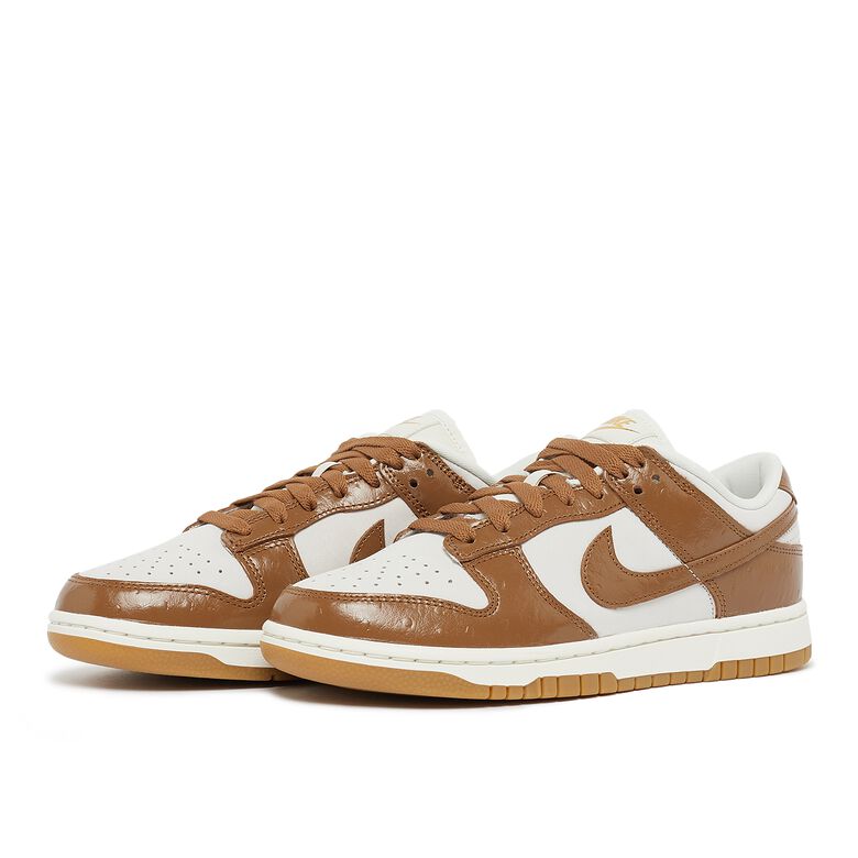 NIKE Wmns Dunk Low LX 
