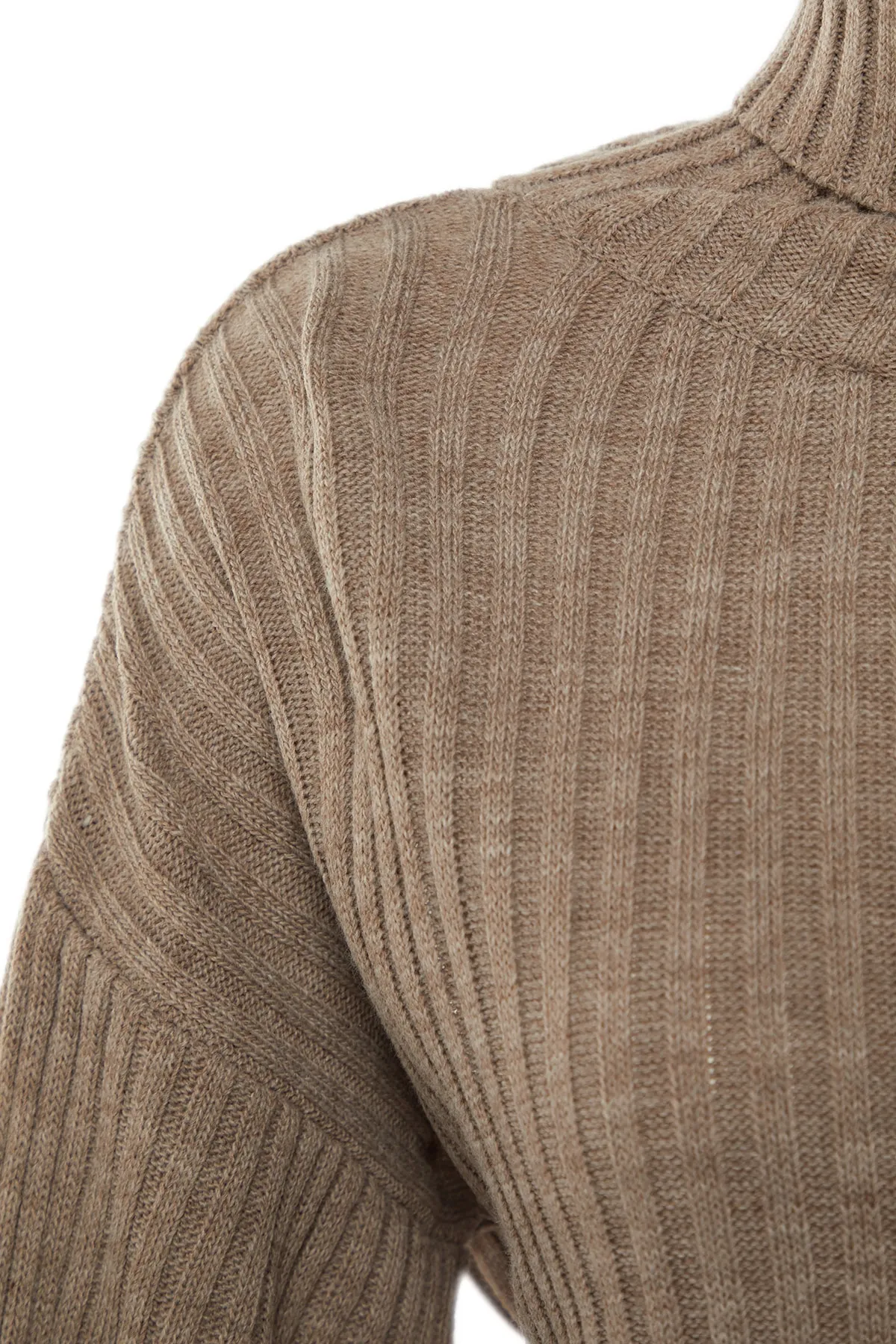 Trendyol Collection  Brauner kurzer Basic-Strickpullover TWOAW22KZ0223