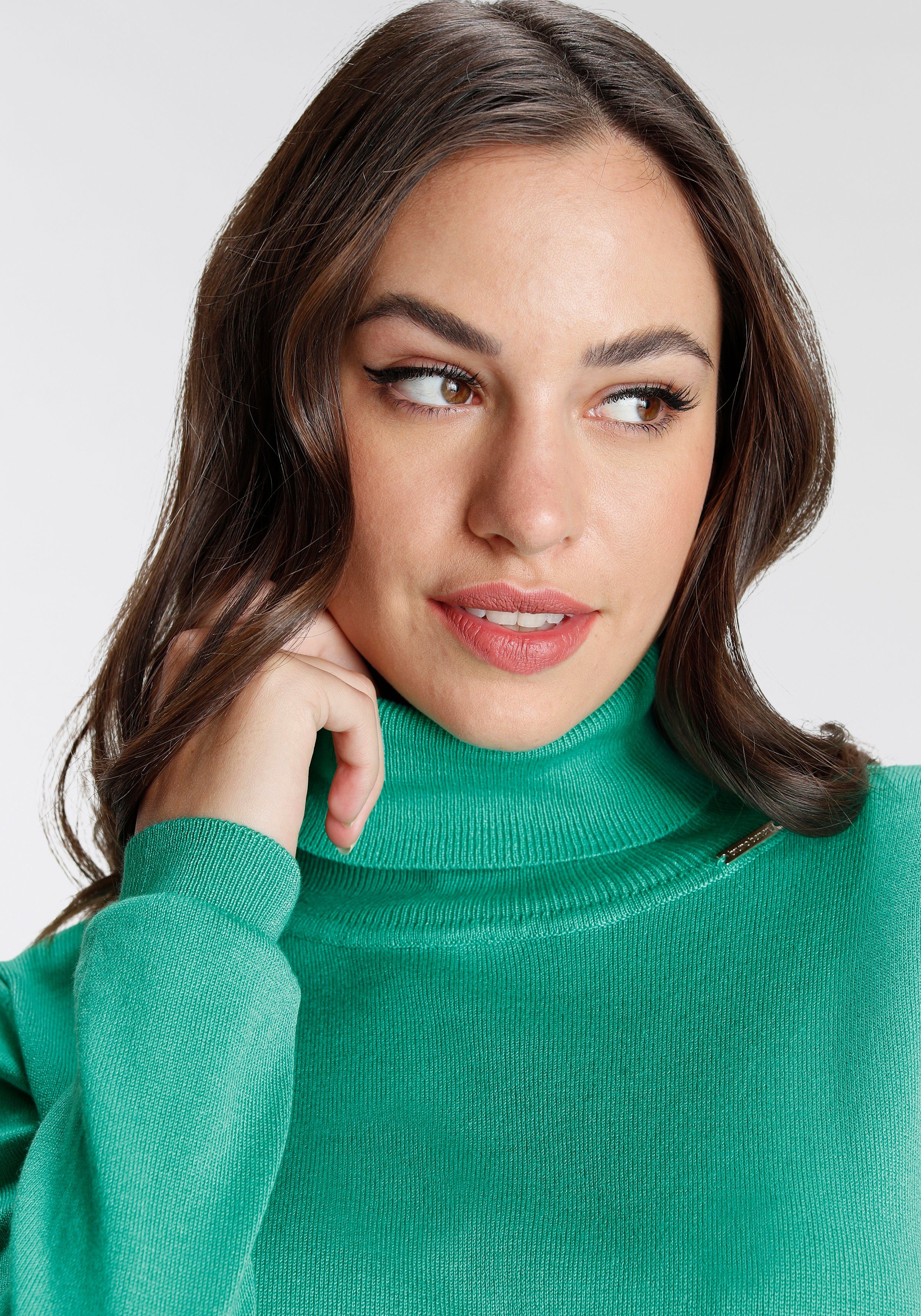 Bruno Banani Rollkragenpullover mit Metalllogo-NEUE FARBEN