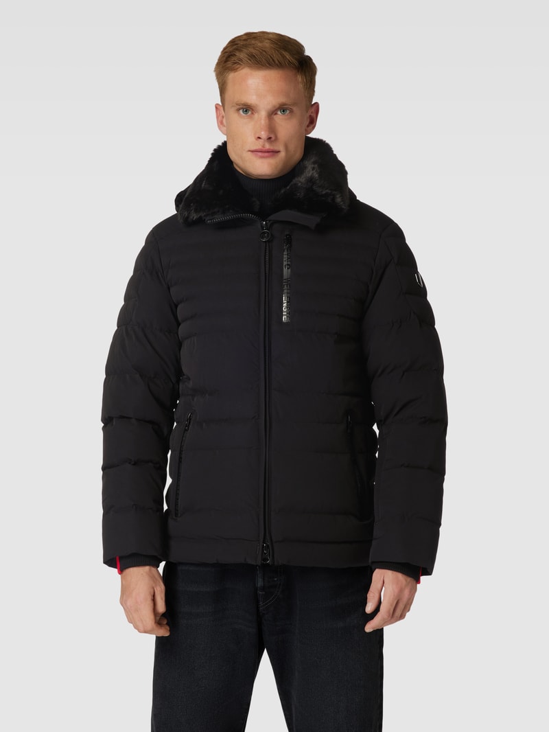 Funktionsjacke mit Reißverschlusstaschen und Storm Cuffs in schwarz