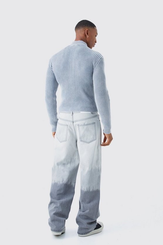 Lockere gebleichte Jeans in Hellgrau