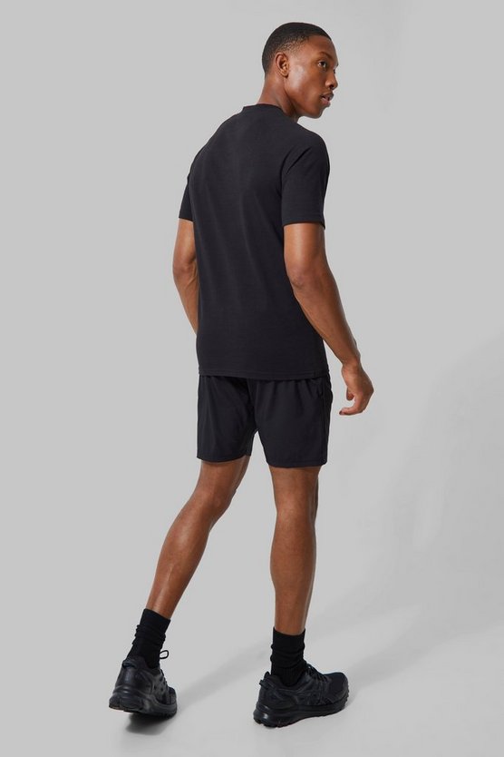 Muscle-Fit Muscle-Fit T-Shirt