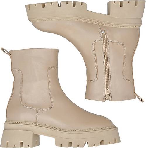 Another A Plateau-Boot