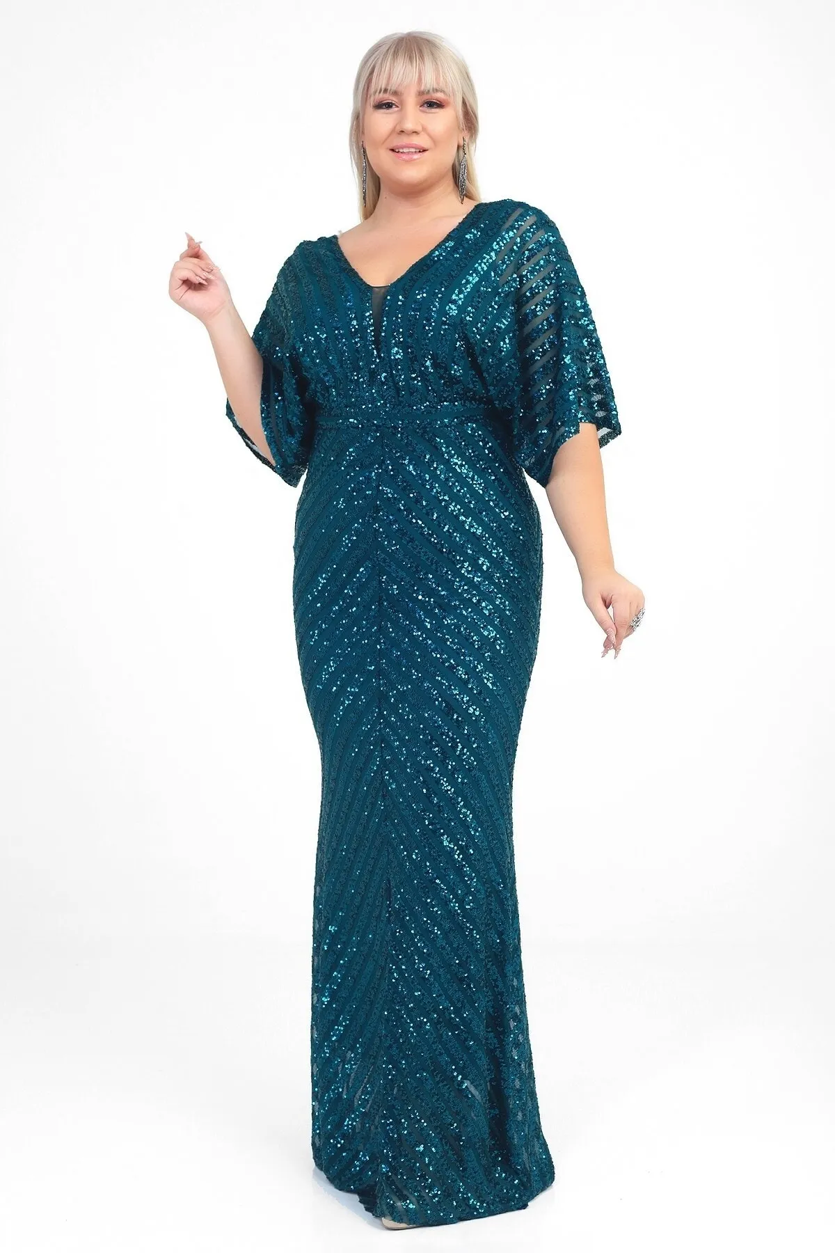 By Saygı  Grünes Ottoban-Paillettengefüttertes langes Abendkleid für Damen