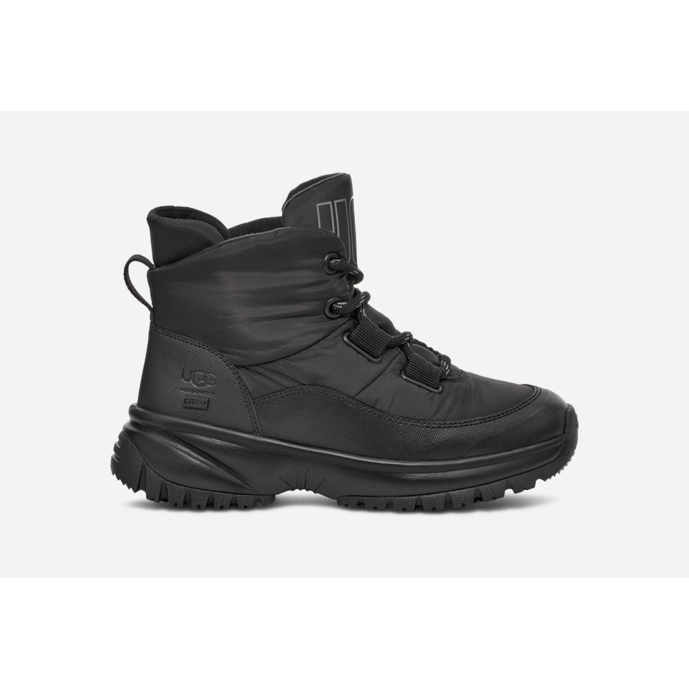 UGG PUFFER LACE Yose 1143844-BLK / schwarz